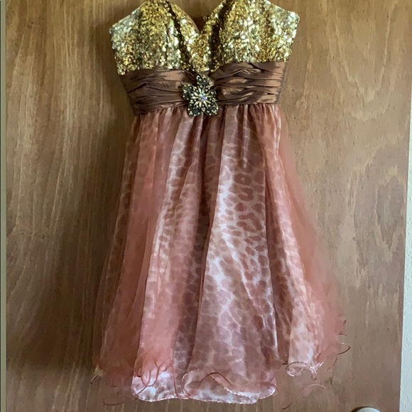 Prom Dress - Picture 2 of 3
